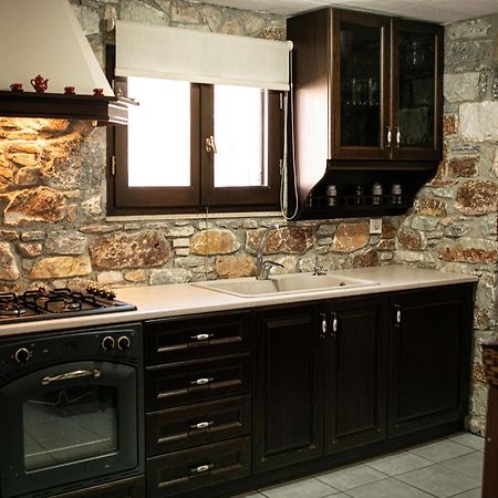 Villa Camellia Liaropa Bagian luar foto