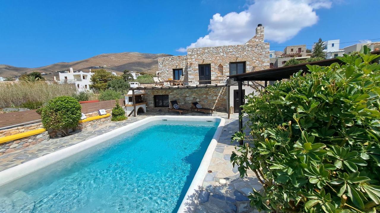 Villa Camellia Liaropa Bagian luar foto